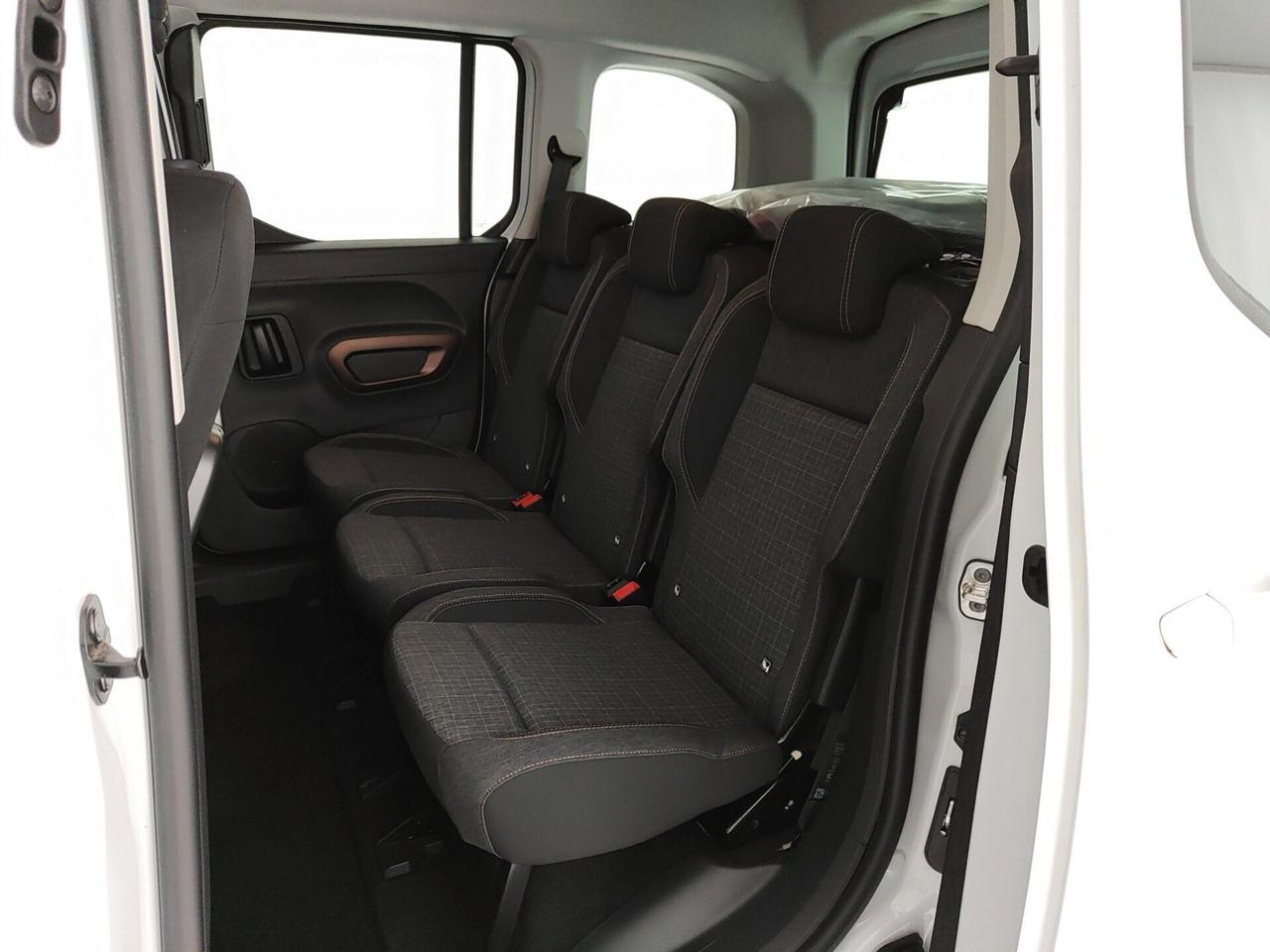 Peugeot Rifter e-Rifter motore elettrico 136 CV 50kWh GT Standard