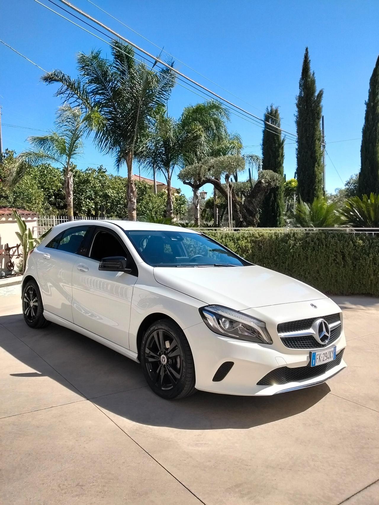 Mercedes-benz A 180 d Premium