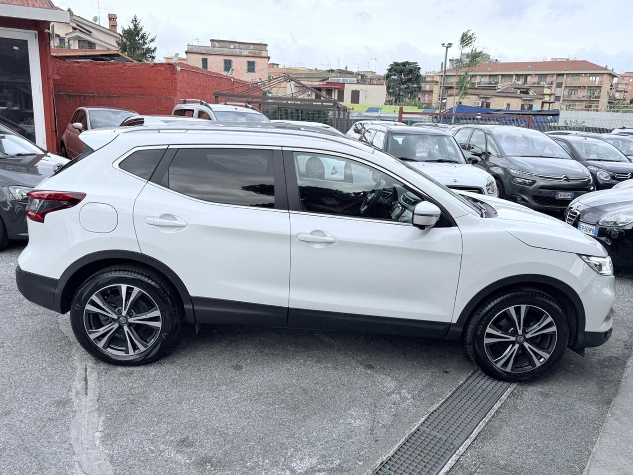 Qashqai 1.5 dCi 115 CV Tekna( 65 mil km )-rate-garanzia