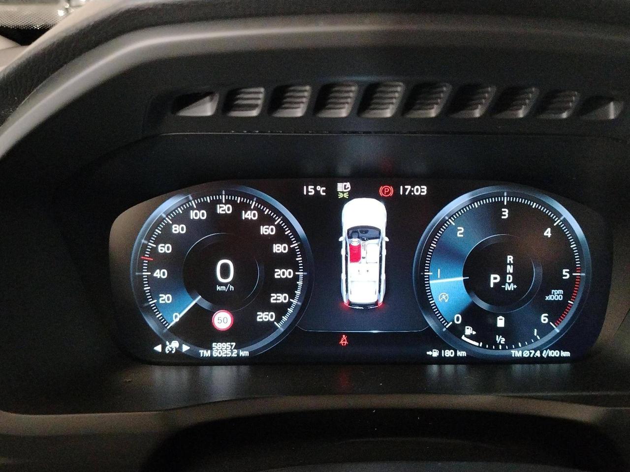 Volvo XC90 2.0 b5 Momentum awd