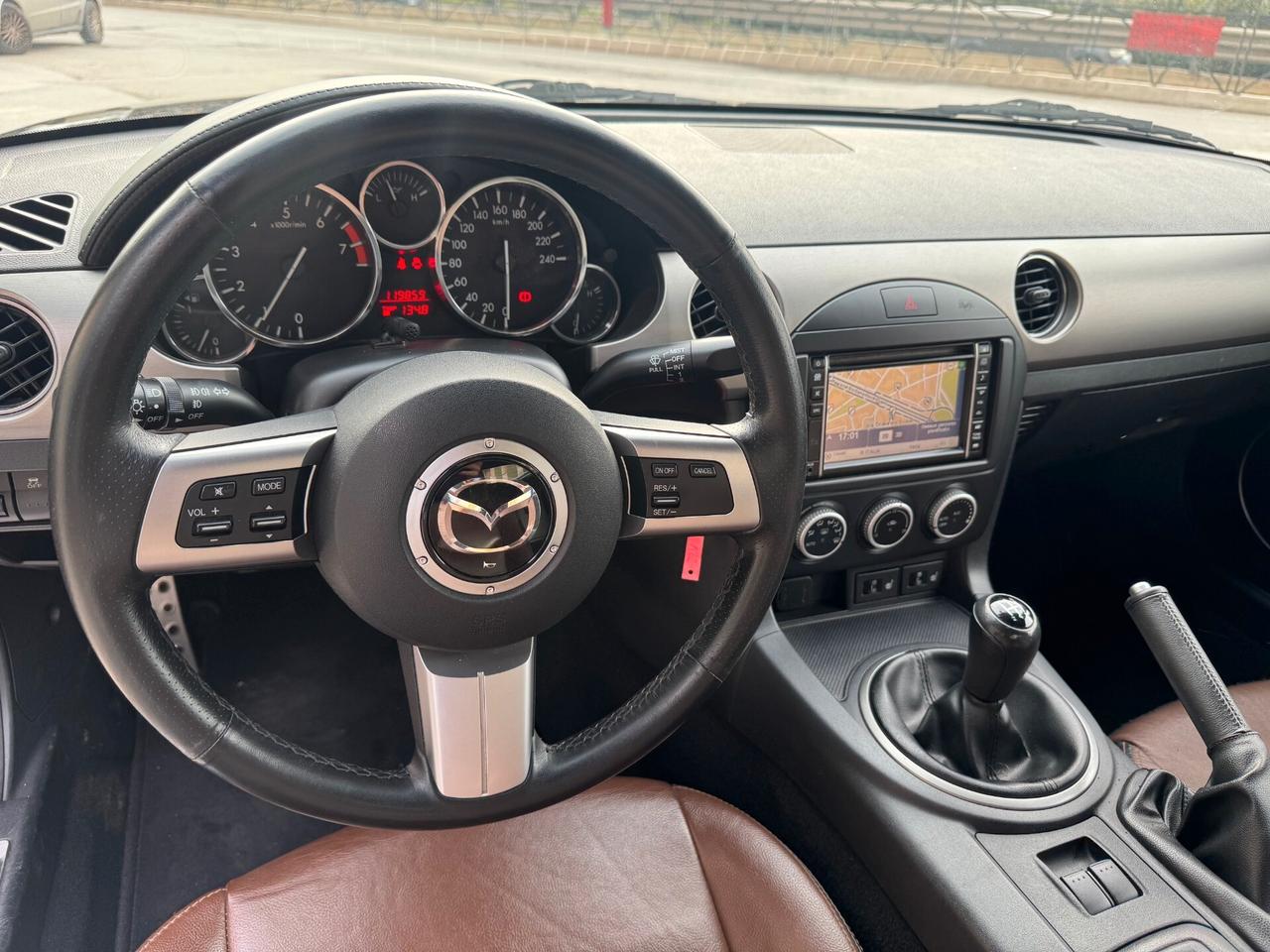 Mazda MX-5 Roadster 1.8L Cult