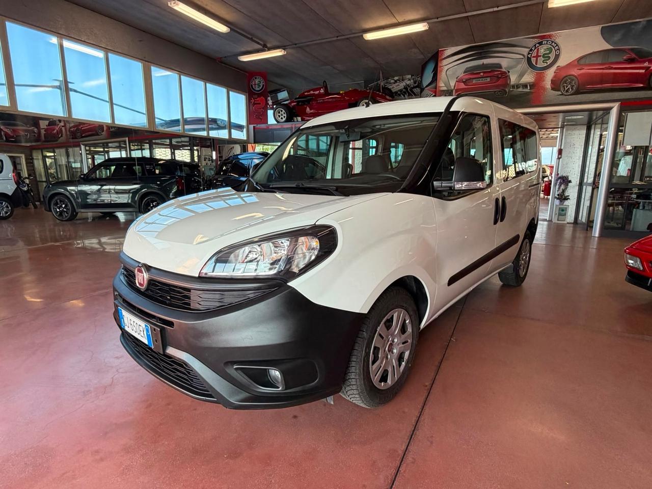 FIAT DOBLO' 1.6 MJT 90 CV SeS PC COMBI NI LOUNGE