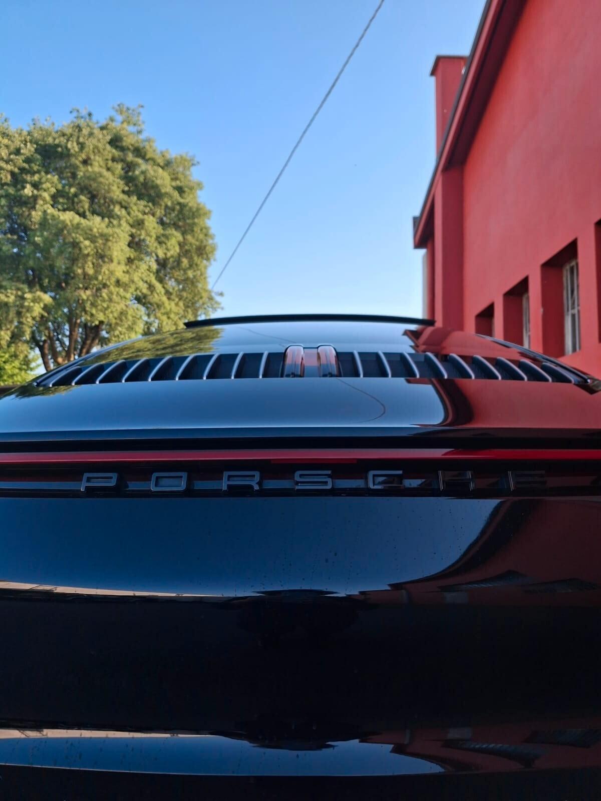 Porsche 911 Carrera 4S Cabriolet