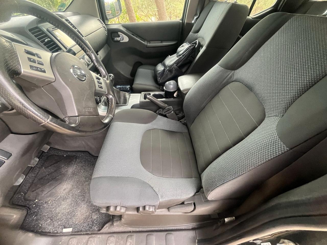 Nissan Navara 2.5 dCi 190CV Double Cab - 2015