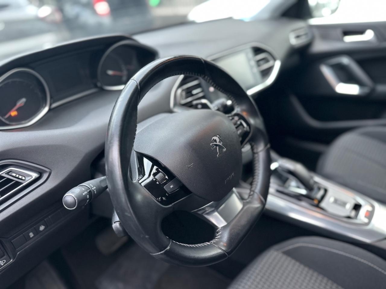 Peugeot 308 BlueHDi 130 S&S EAT8 Business 2020