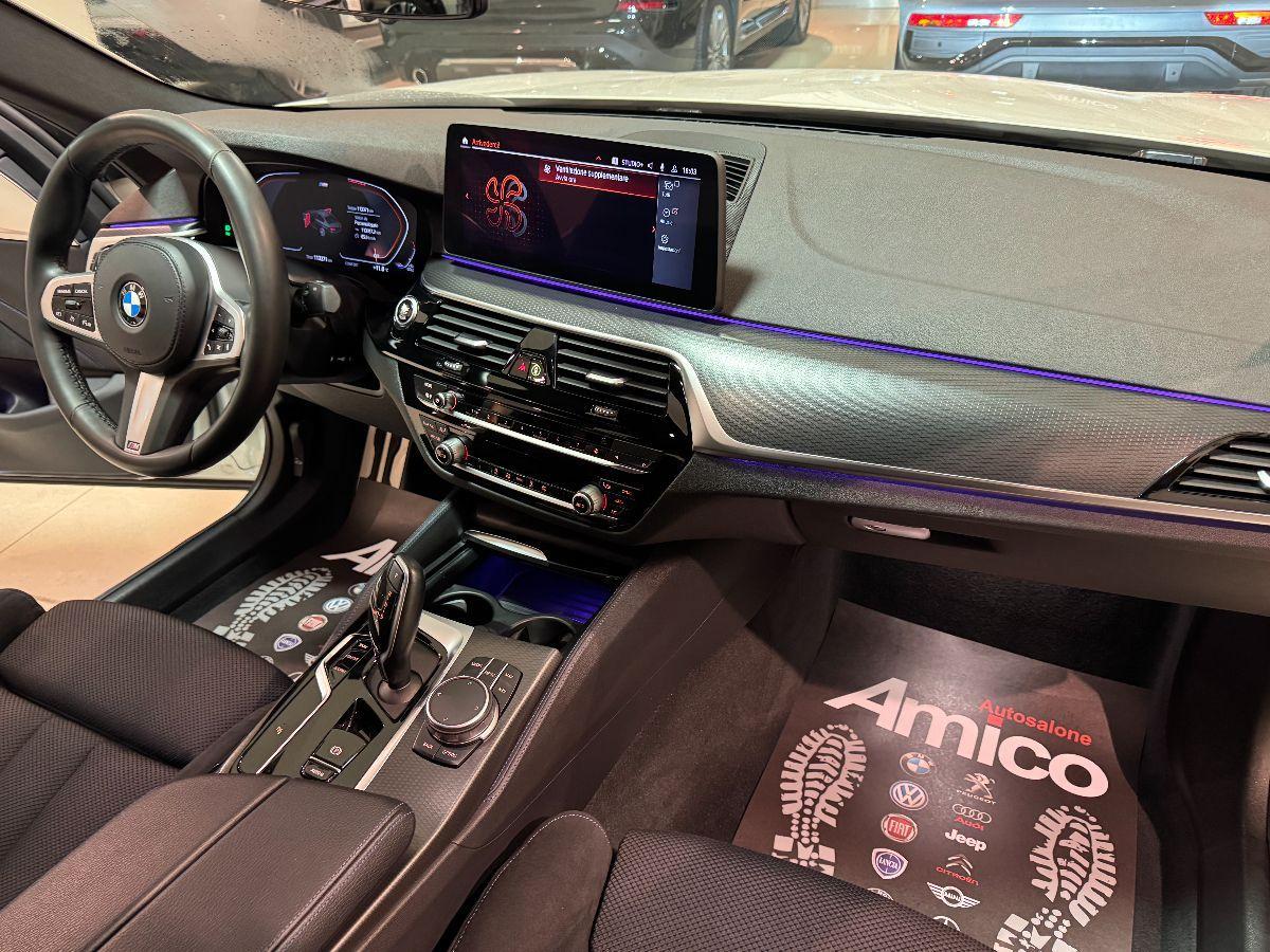 BMW Serie 5 520d xDrive Berlina Msport