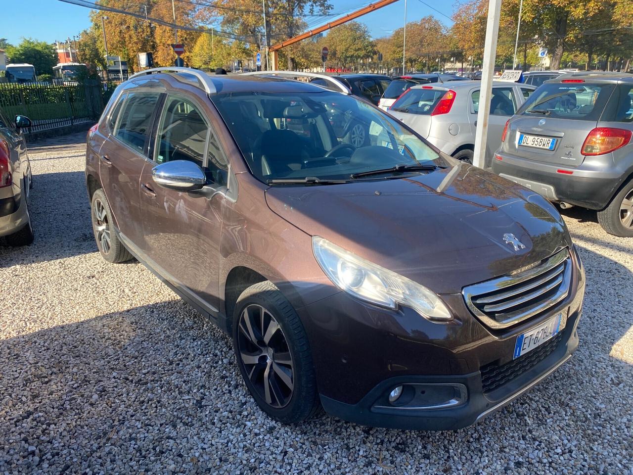 Peugeot 2008 1.6 e-HDi 115 CV Stop&Start Allure