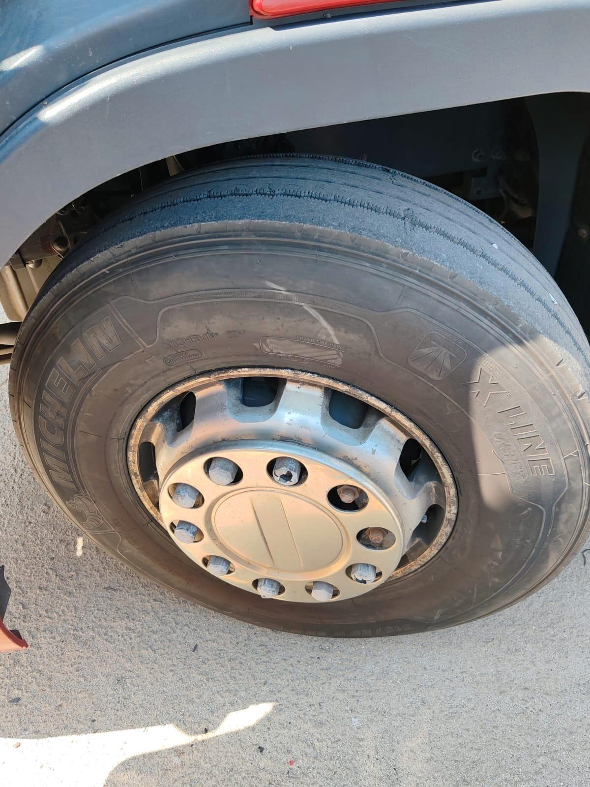 Volvo FH 16 700 Balestrato anteriore