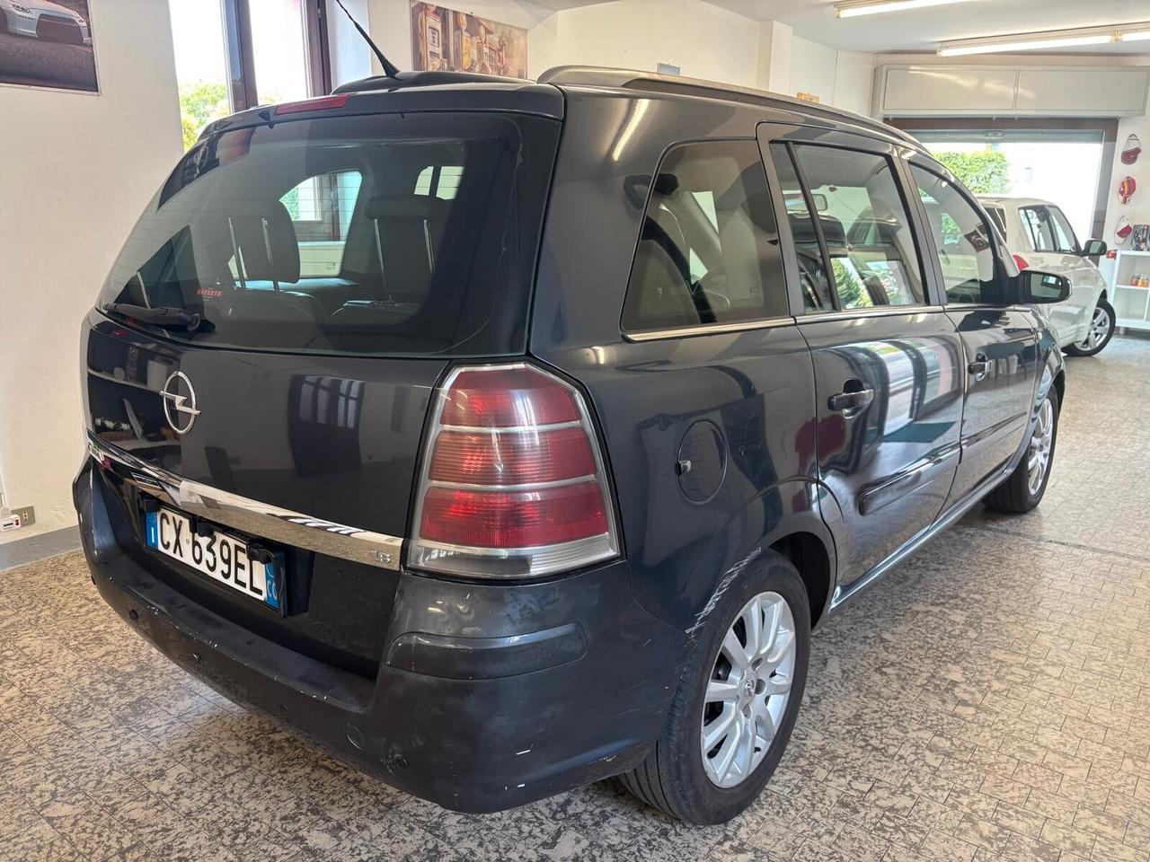 Opel Zafira 1.9 CDTI 101CV Club