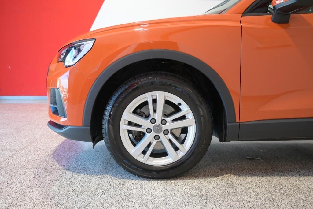 Audi Q3 35 TDI S tronic Business Advanced