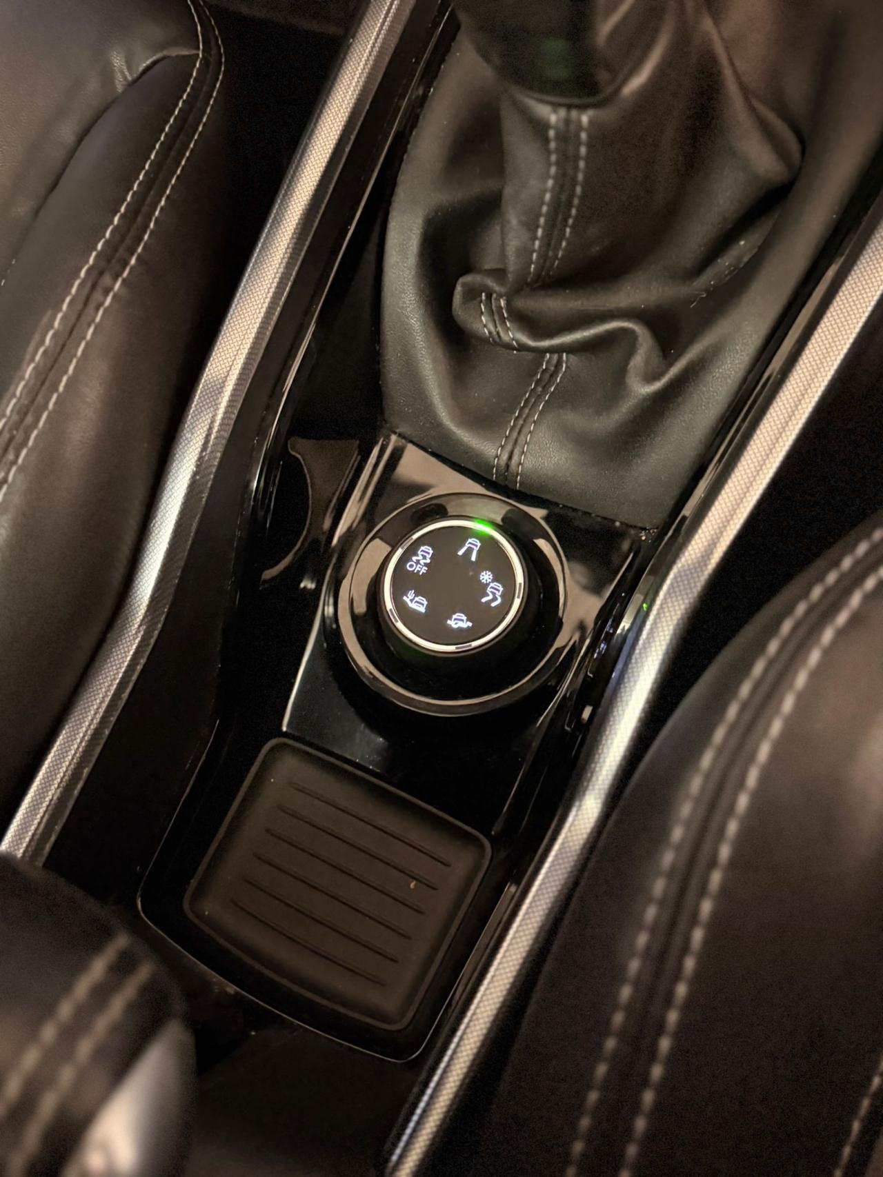 Peugeot 2008 1.6 e-HDi 92 CV Stop&Start Urban Cross