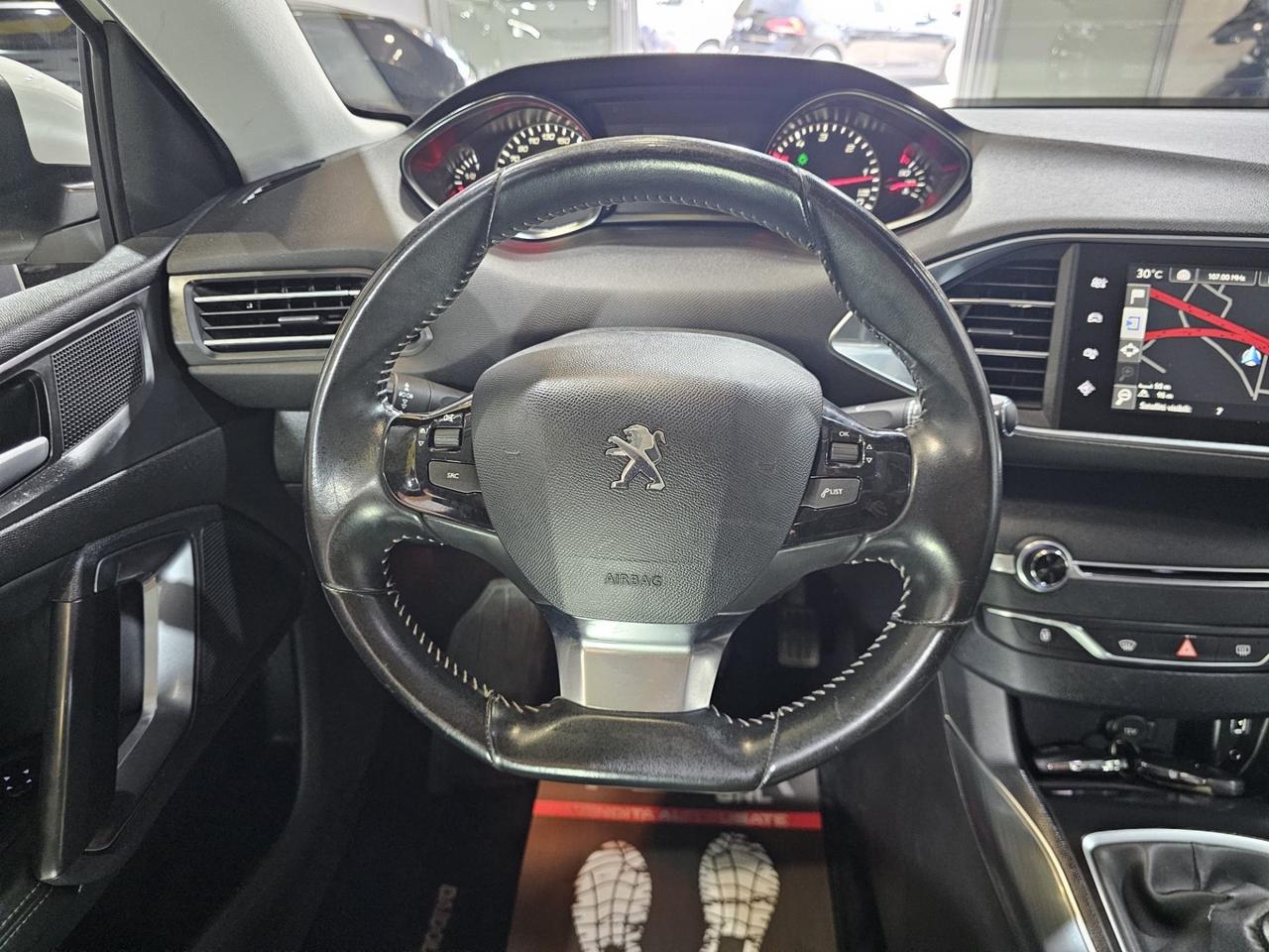 Peugeot 308 BlueHDi 120 S&S Allure