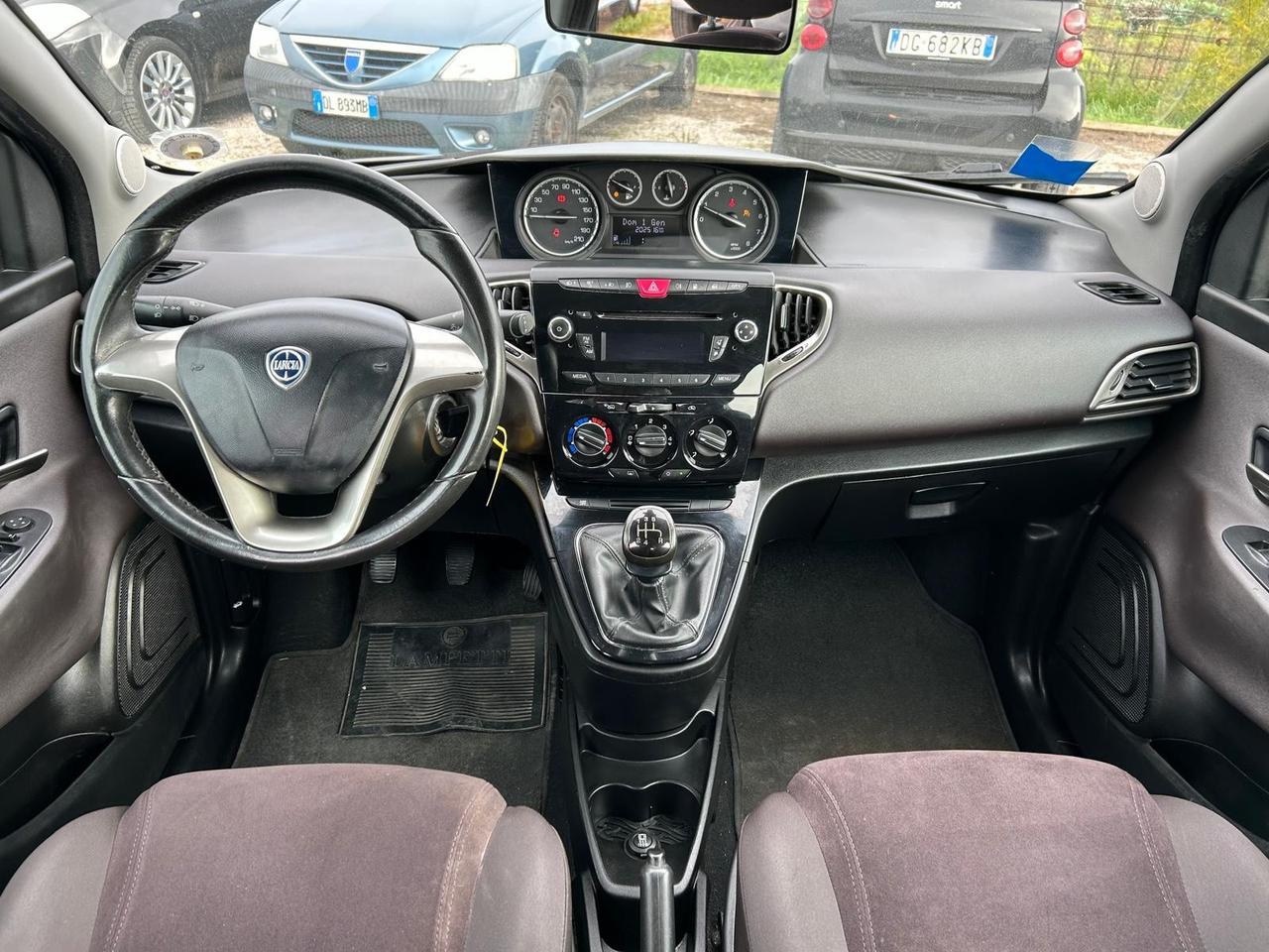 Lancia Ypsilon 0.9 TwinAir 85 CV 5 porte Metano Ecochic Gold