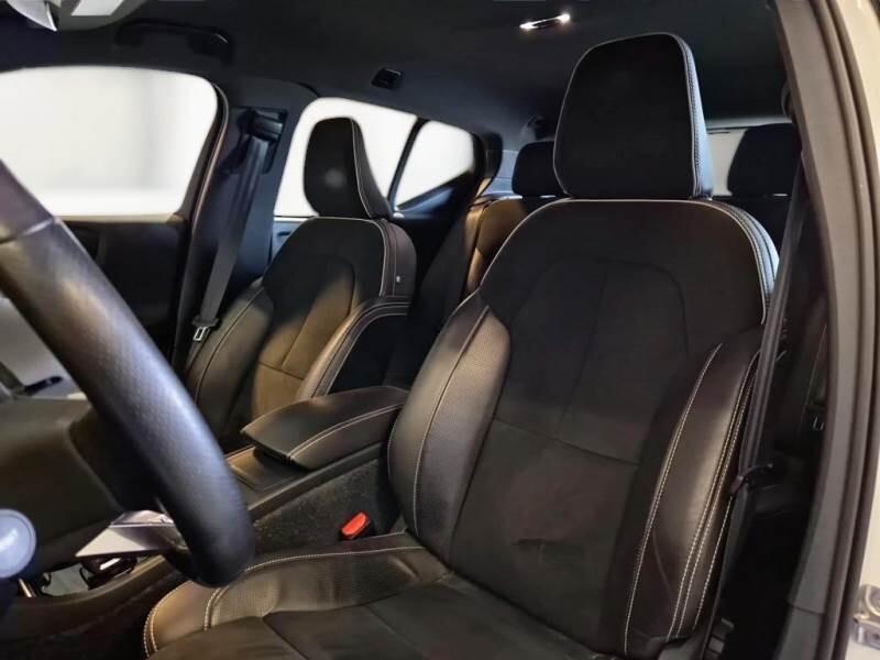 VOLVO XC 40 2.0 D 150 CV 4X4 AUTOM. R.DESIGN