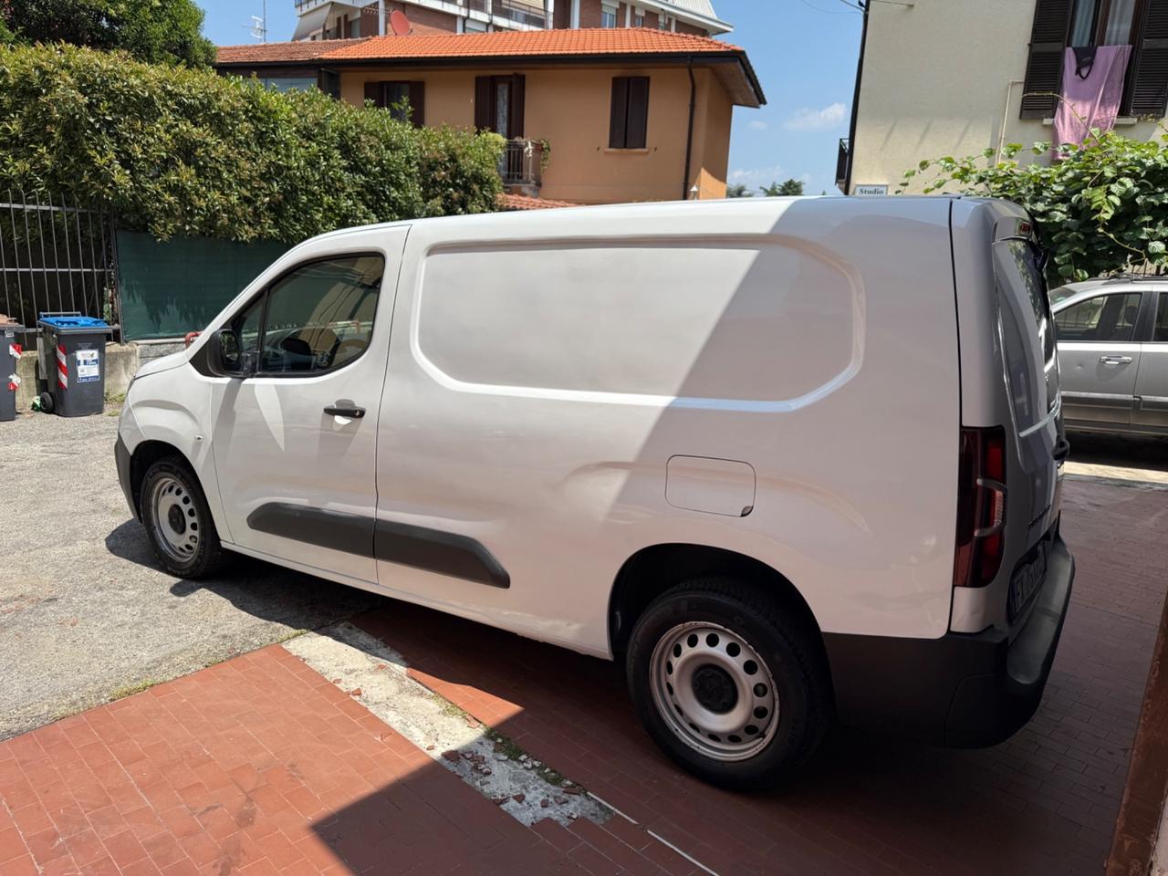 Peugeot Partner BlueHDi 130 EAT8 S&S PC Furgone Premium