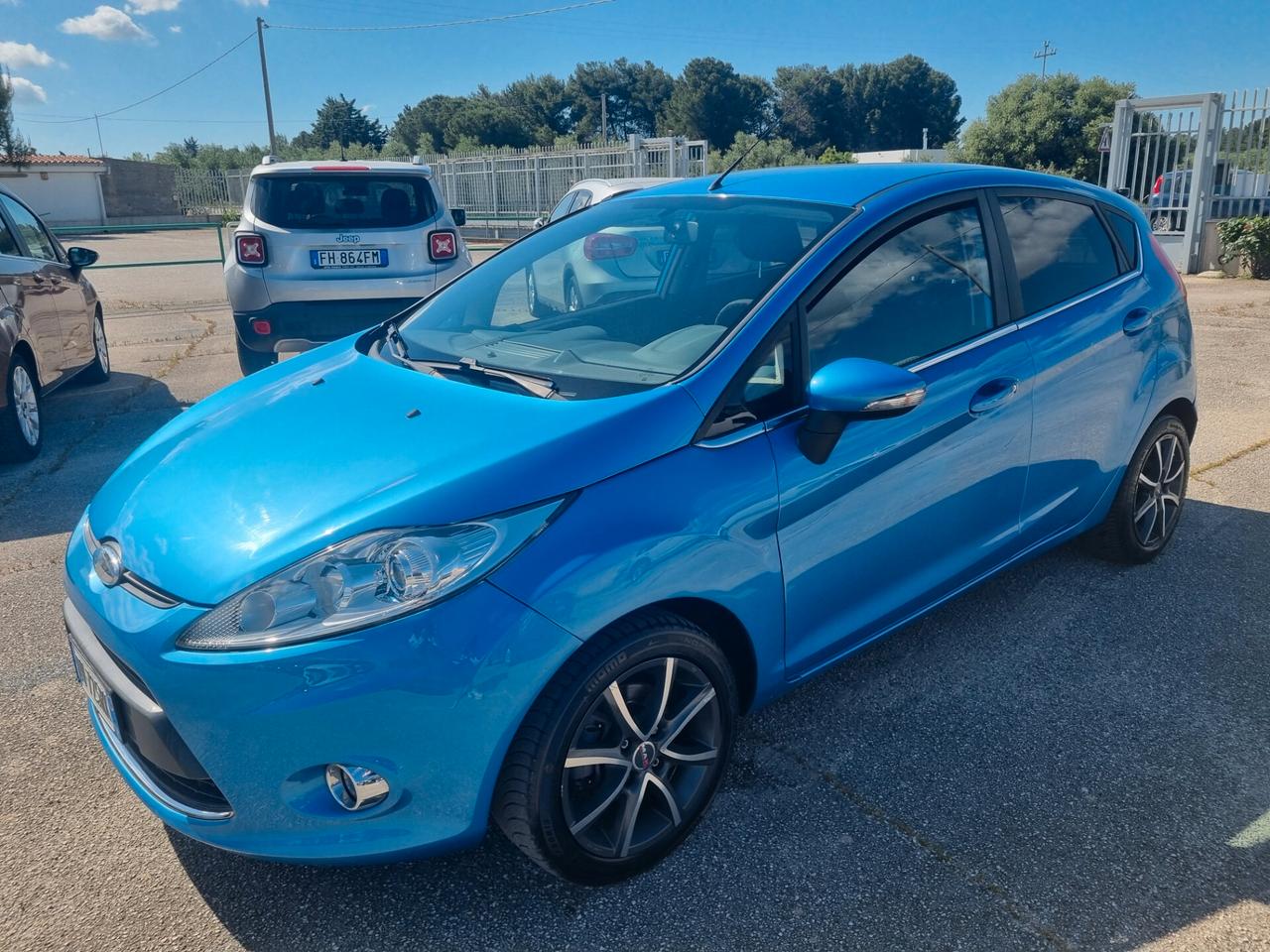 Ford Fiesta 1.4 TDCi 68CV 5 porte Titanium
