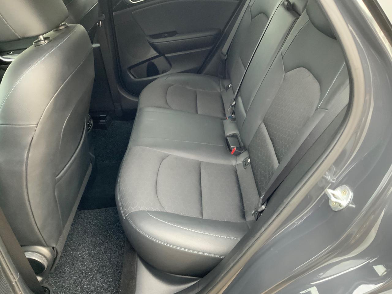 Kia XCeed 1.6 CRDi 136 CV MHEV DCT Business