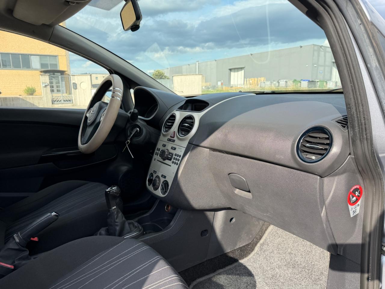 Opel Corsa 1.2 3 porte