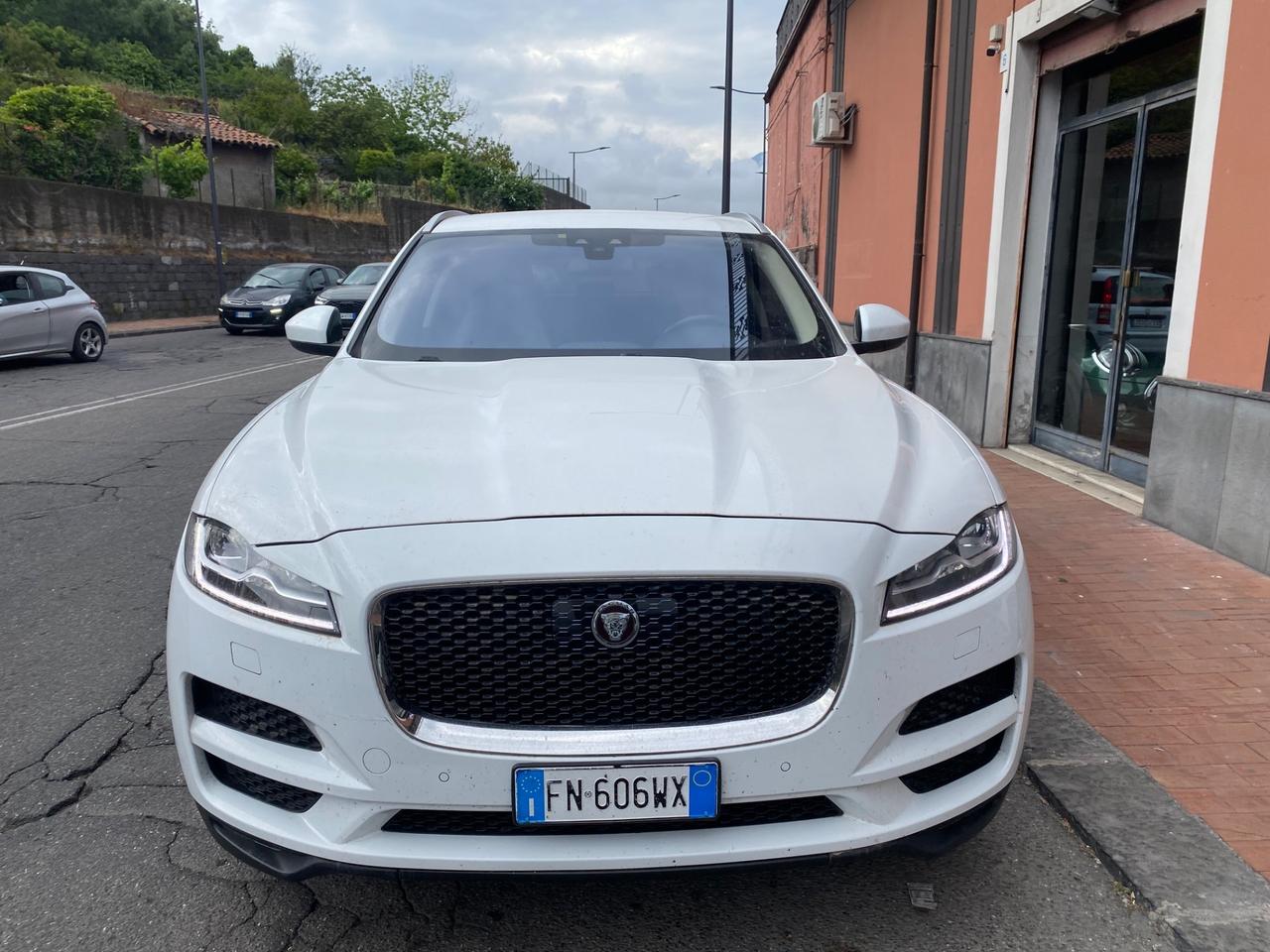 Jaguar F-Pace 2.0 D 180 CV AWD aut. Portfolio