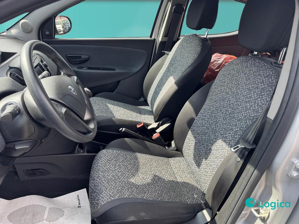 LANCIA Ypsilon III 2021 - Ypsilon 1.0 firefly hybrid Silver s&s 70c