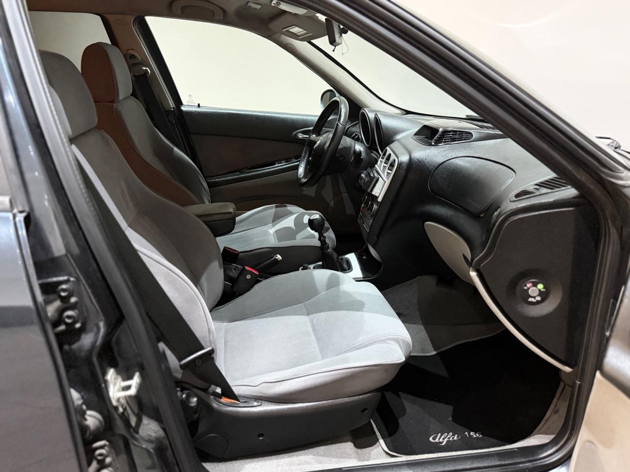 Alfa Romeo 156 1.9 JTD 16V Sportwagon T.I.