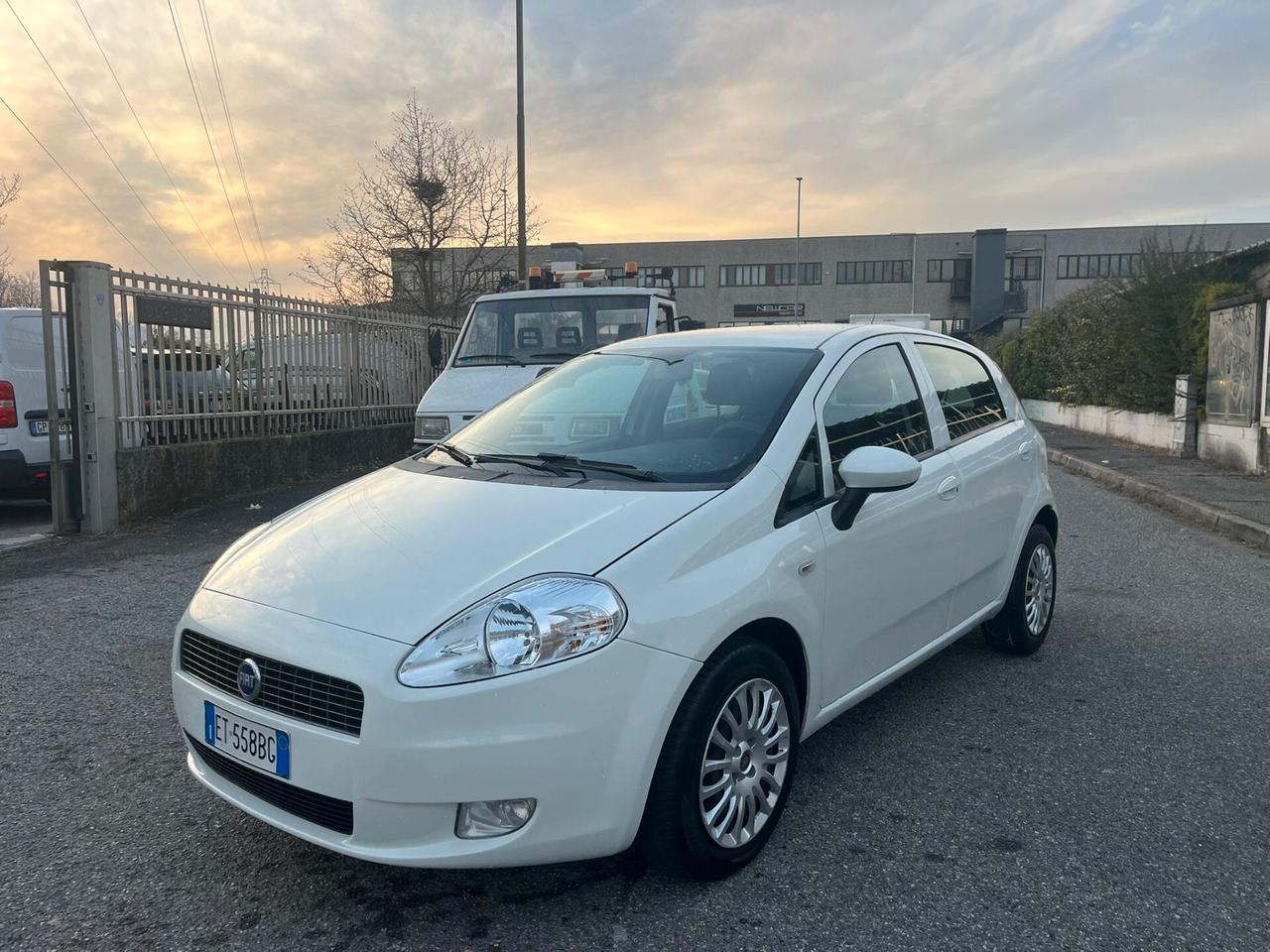 Fiat Grande Punto 1.4 gpl x neopatentati
