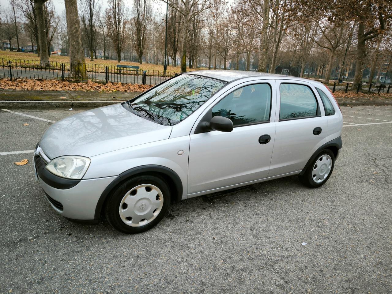 Opel Corsa 1.0i 12V cat 5 porte