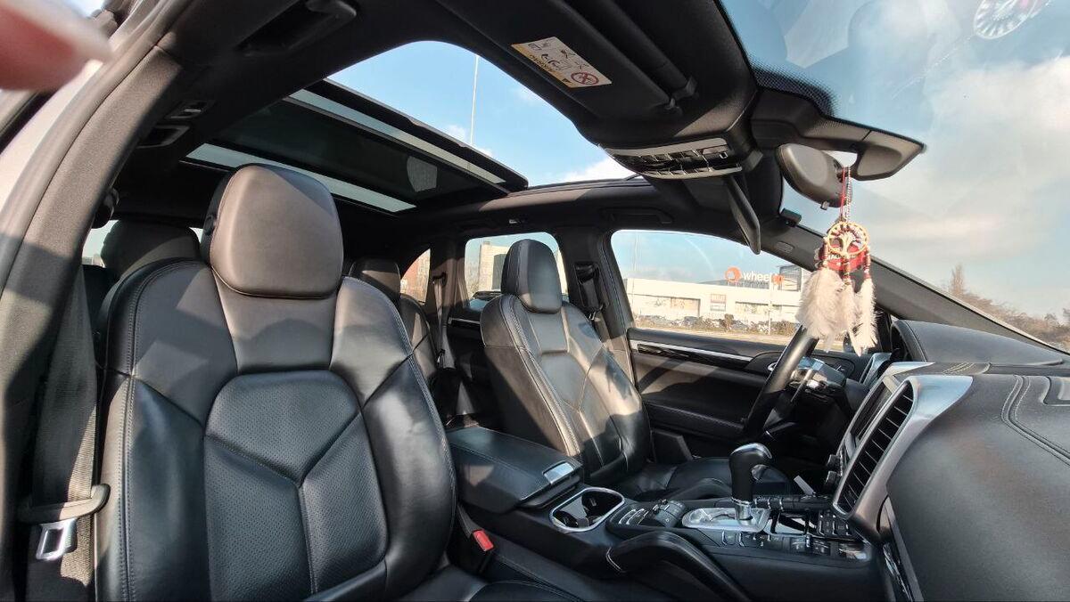 Porsche Cayenne 3.0 Platinum Edition tiptronic