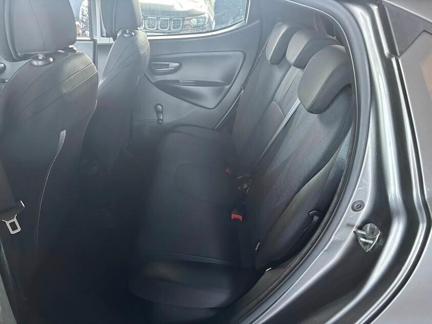 Lancia Ypsilon 1.2 69 CV 58.000KM NEOPATENTATI