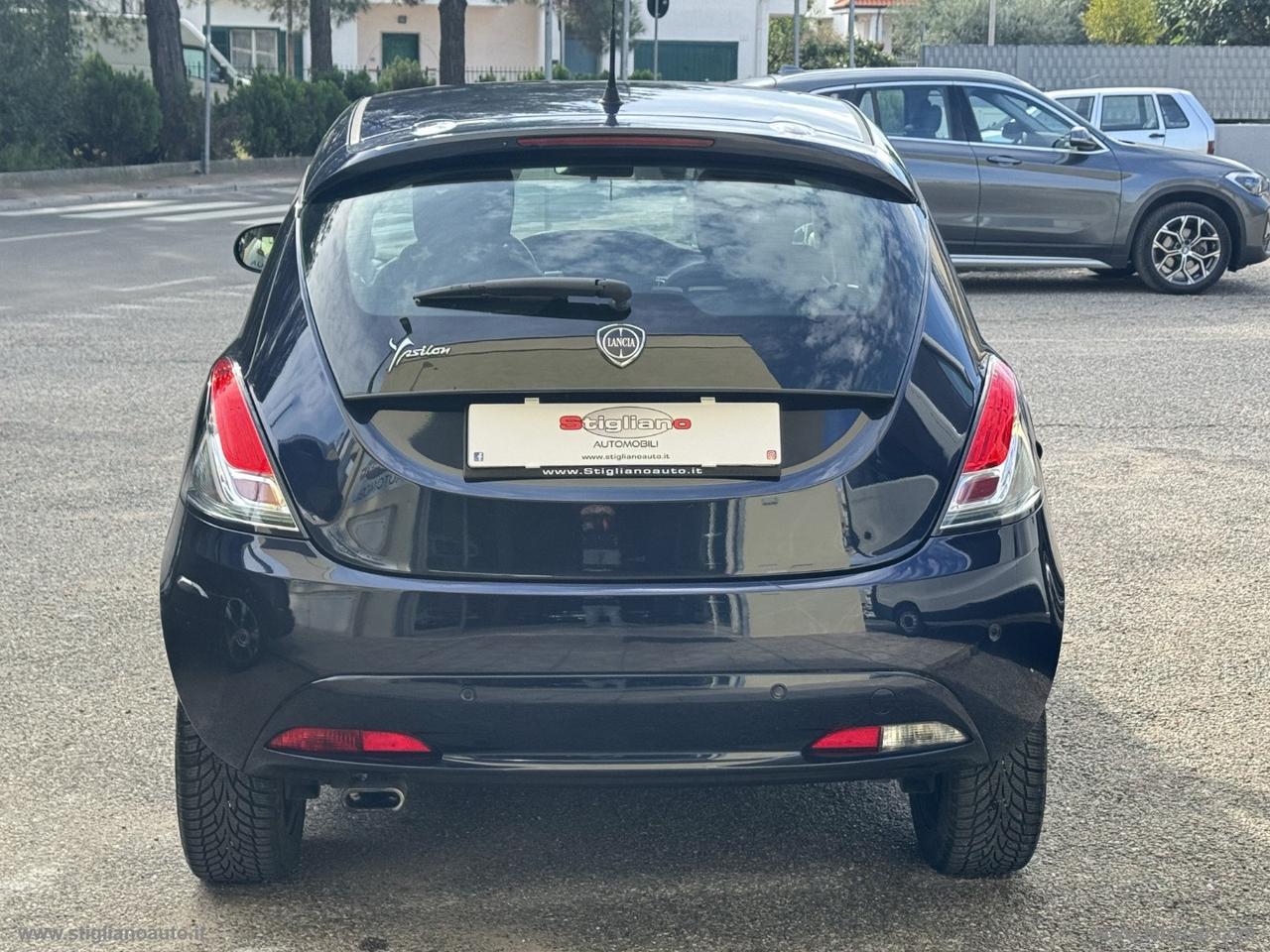 LANCIA Ypsilon 1.2 69 CV 5p. Gold
