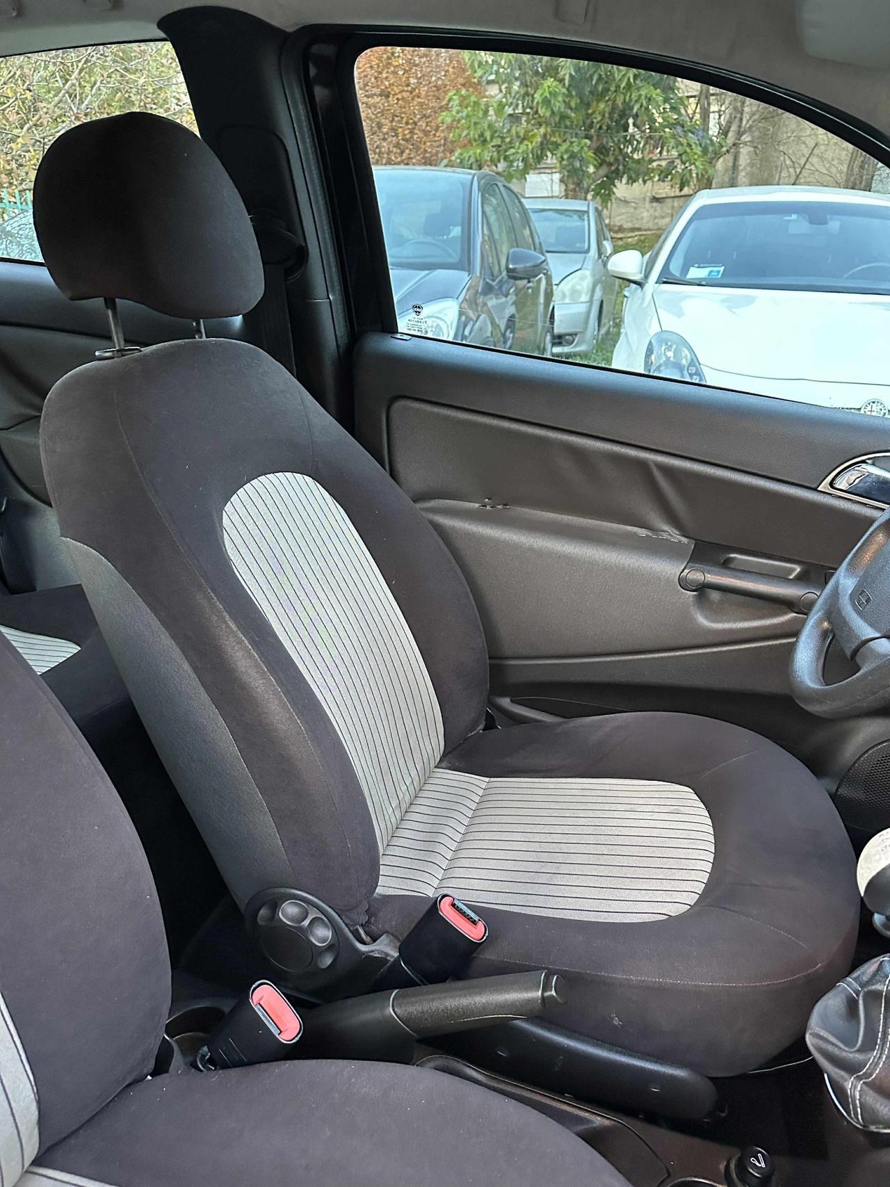 Lancia YPSILON 1.2 NEOPAT KMCERT