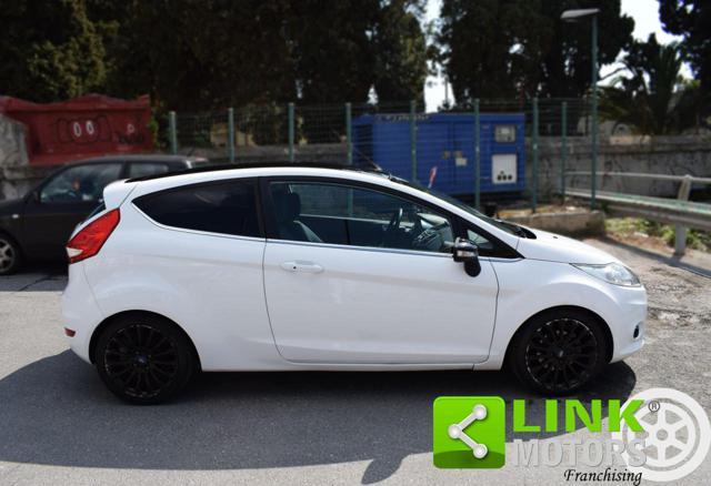 FORD Fiesta 1.4 TDCi 70CV 3 porte Titanium