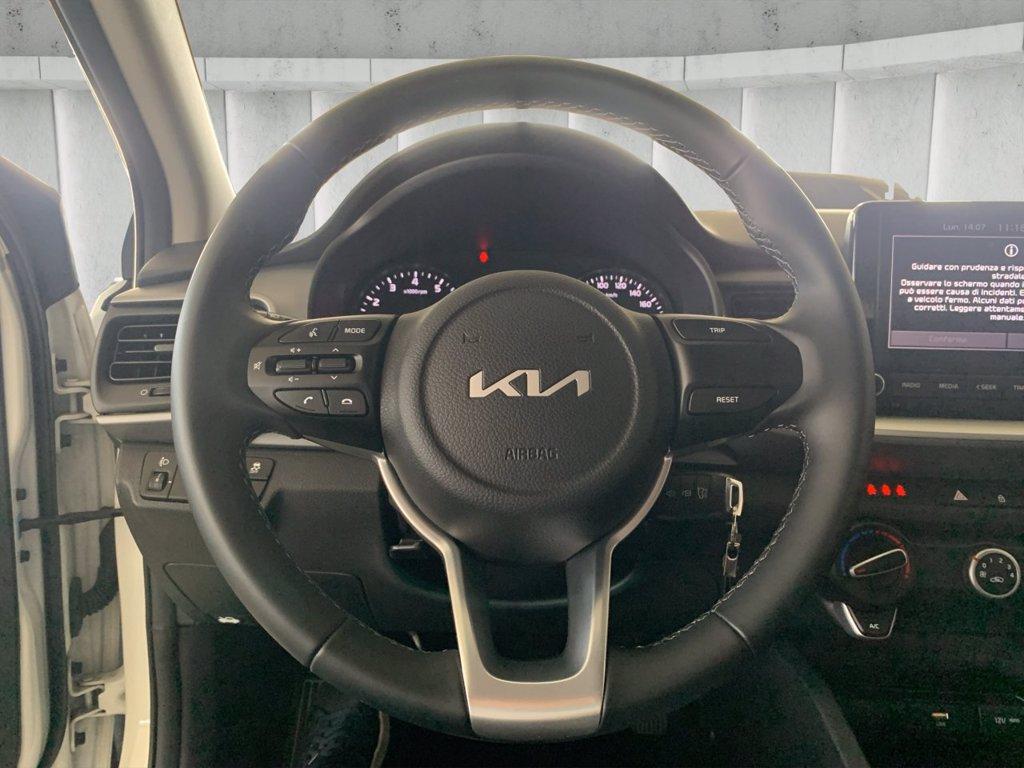 KIA Stonic 1.2 dpi Urban del 2022