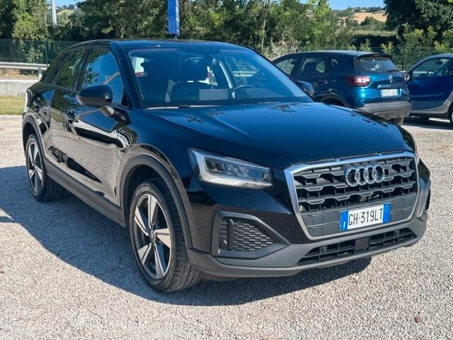 Audi Q2 30 TFSI Identity Black