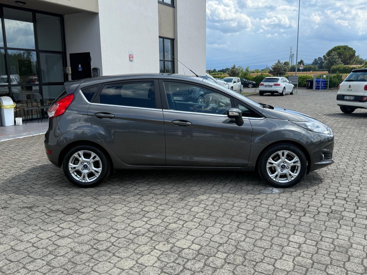 Ford Fiesta 1.0b. 5 porte|AUTOMATICO|NEOPATENTATI