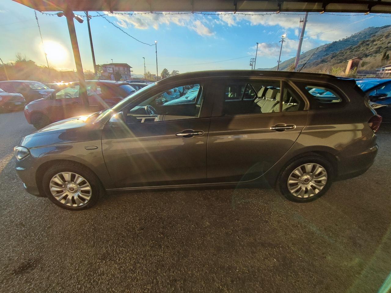 Fiat Tipo 1.6 Mjt S&S SW Lounge