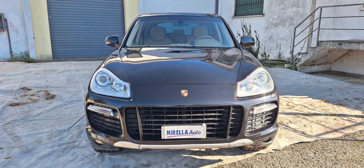 Porsche Cayenne 4.8 GTS