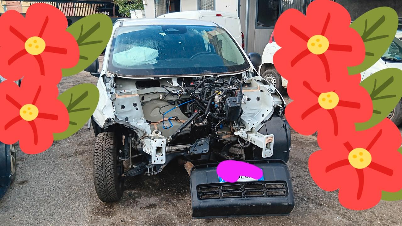Fiat Panda incidentata sinistrata mondialcars 024