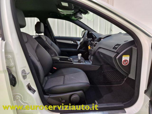 MERCEDES-BENZ C 220 CDI S.W. Avantgarde AMG