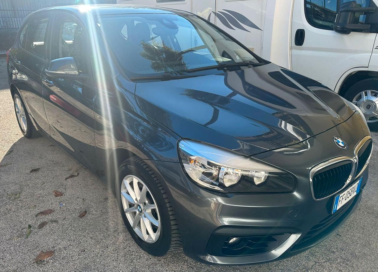 Bmw 2er Active Tourer 218d Advantage