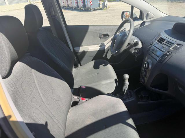 TOYOTA Yaris 1.0 5p Sol senza nessun lavoro da fare