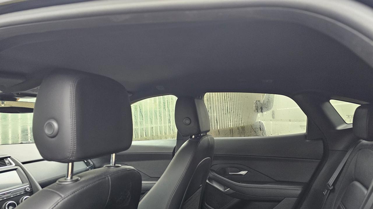 Jaguar E-Pace 2021 R-Dynamic