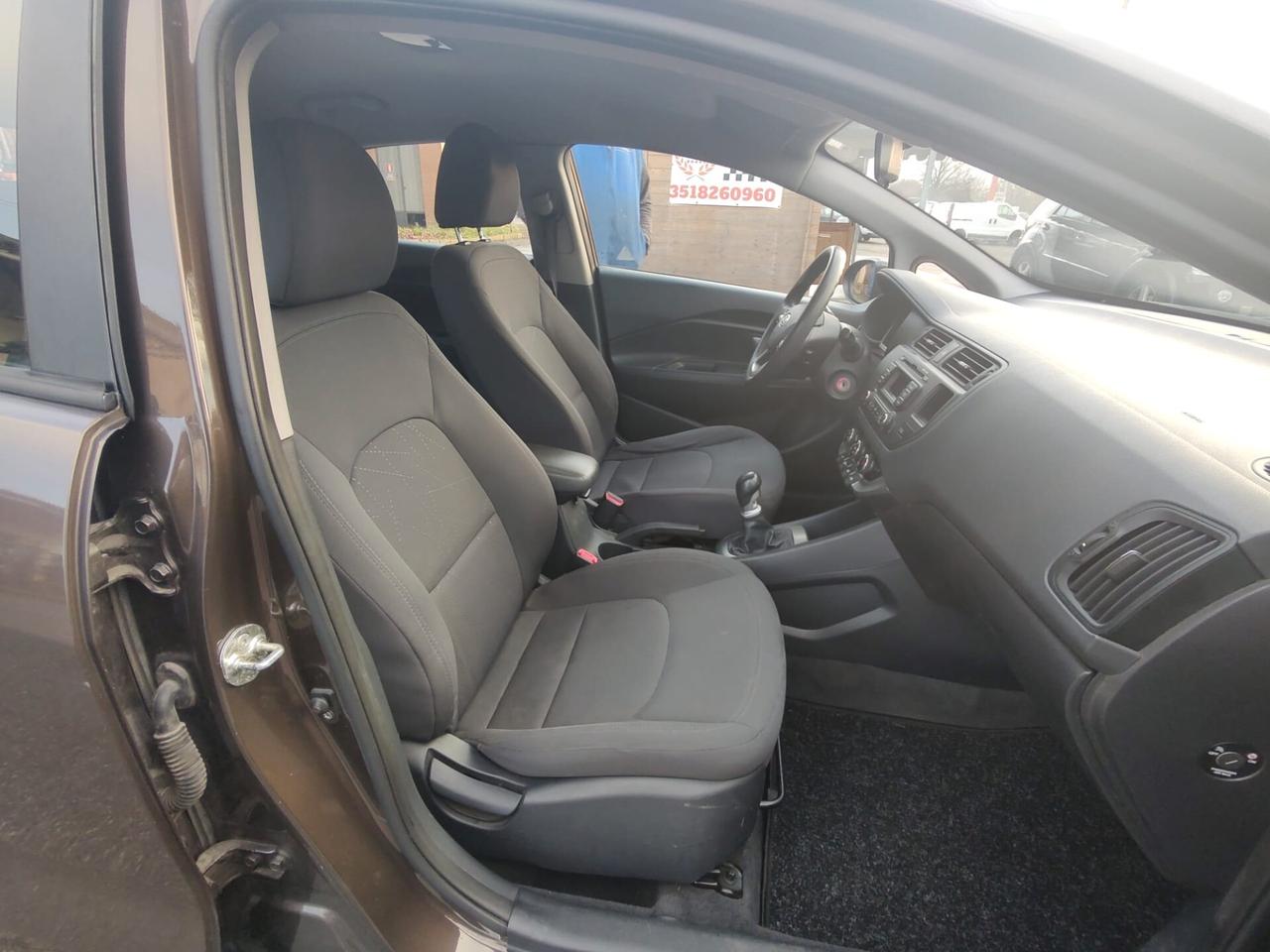 Kia Rio 1.1 CRDi, 5 PORTE, VEICOLO EURO 5A, GRANDINATA, OK NEOPATENTATI.