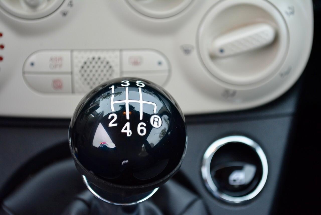Fiat 500 1.0 Hybrid Hey Google