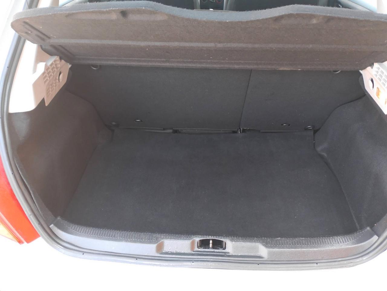 Peugeot 207 1.6 HDi 90CV 5p. XS