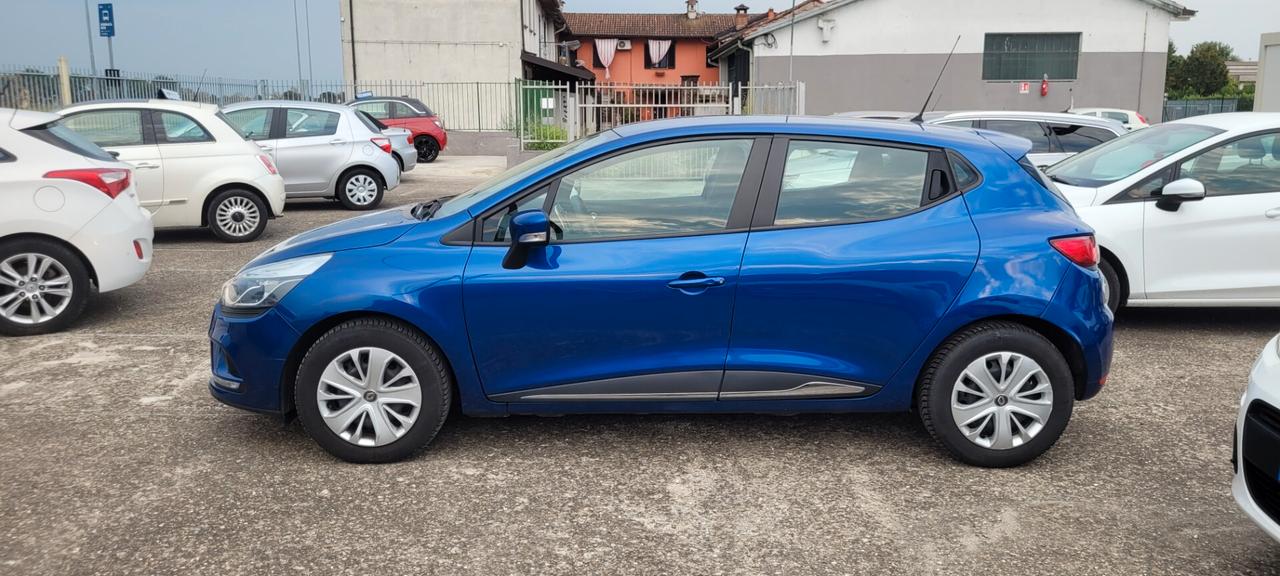 Renault Clio TCe 12V 90 CV 5 porte Moschino Life