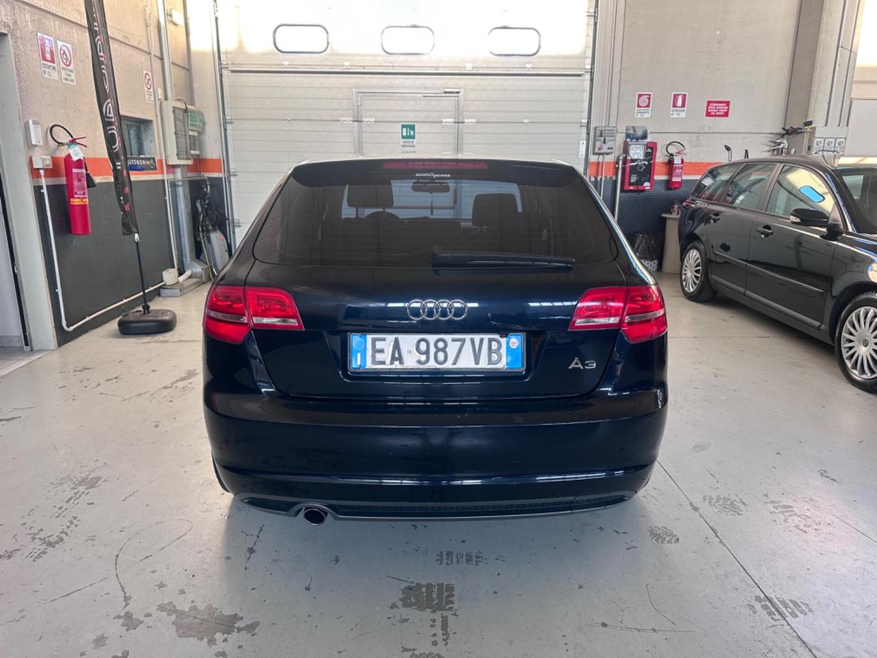 Audi A3 SPB 1.6 TDI 105 CV CR Attraction