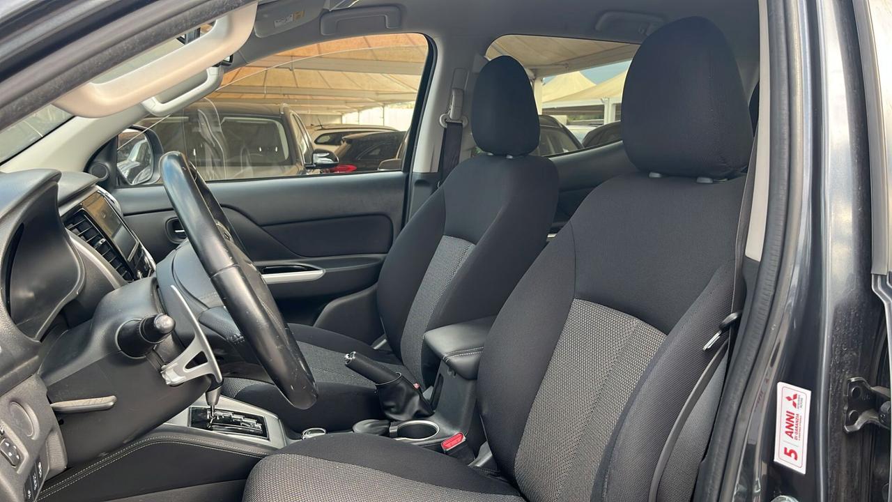 PROMO BLACK FRIDAY Mitsubishi L200 2.3 D Double Cab 4x4 Super Select Intense aut.