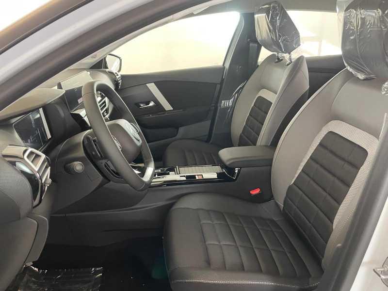 CITROEN C4 HYBRID 145 e-DCS6 - PLUS