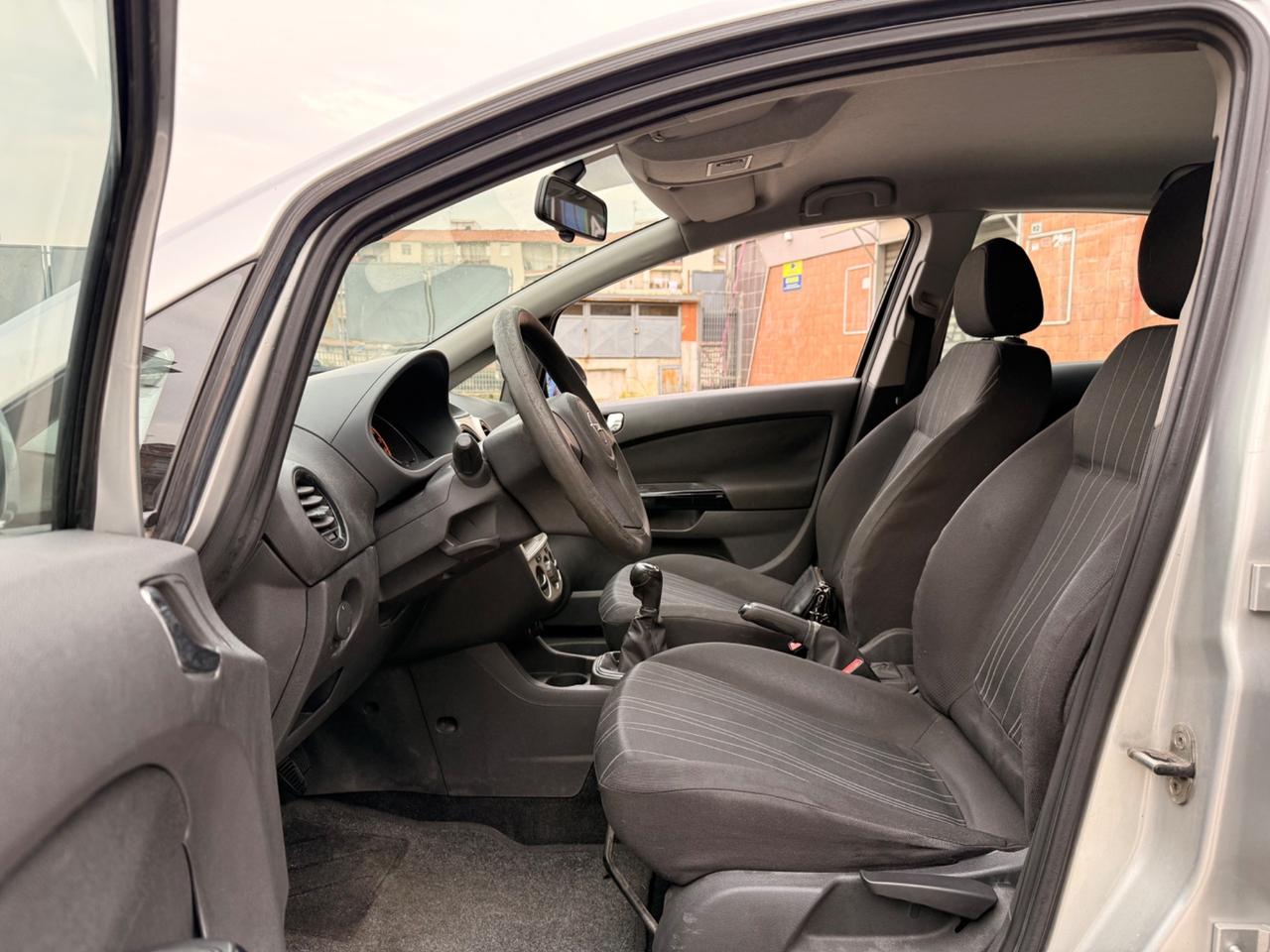 Opel Corsa Restayling 1.2 benz 5 porte Full Perfetta